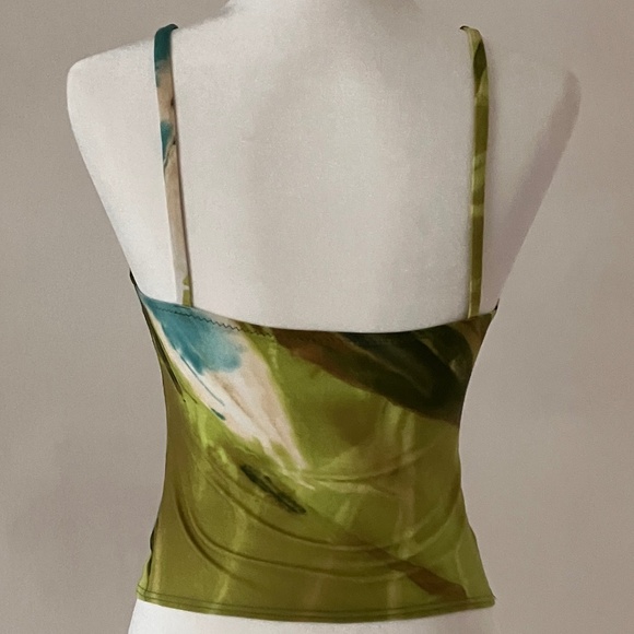 NEW SHAN SWIM TOP - Picture 10 of 14